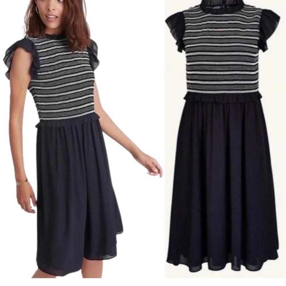 Ann Taylor Navy Smocked Bodice Dress 👗